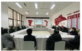 豪运国际控股组织收看天下扶贫总结表扬大会