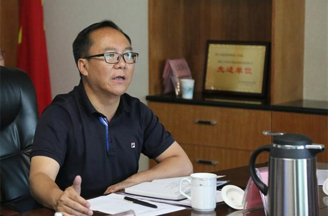 他成了凉山“脱贫活字典”