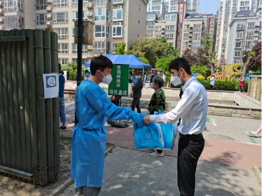 豪运国际控股党委——“防疫一线党旗红” 共克时艰显继续