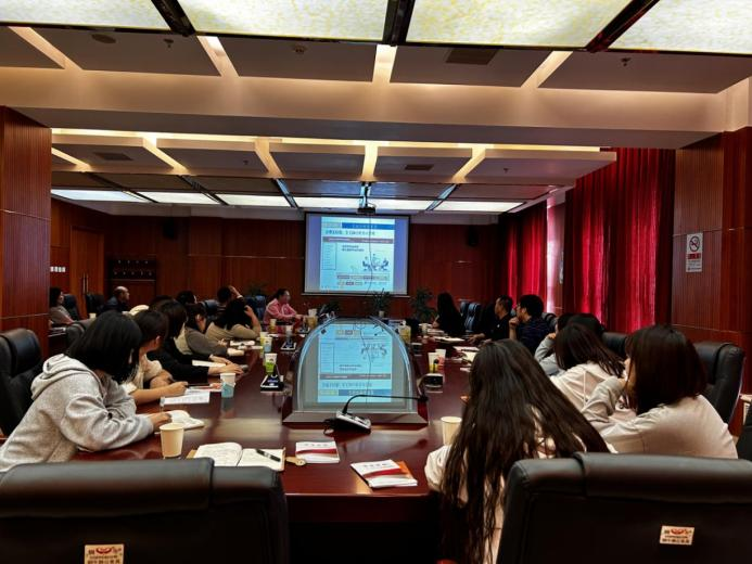 精准赋能提效能 蓄势聚能促生长 豪运国际控股圆满完成“人社普法” 专题培训